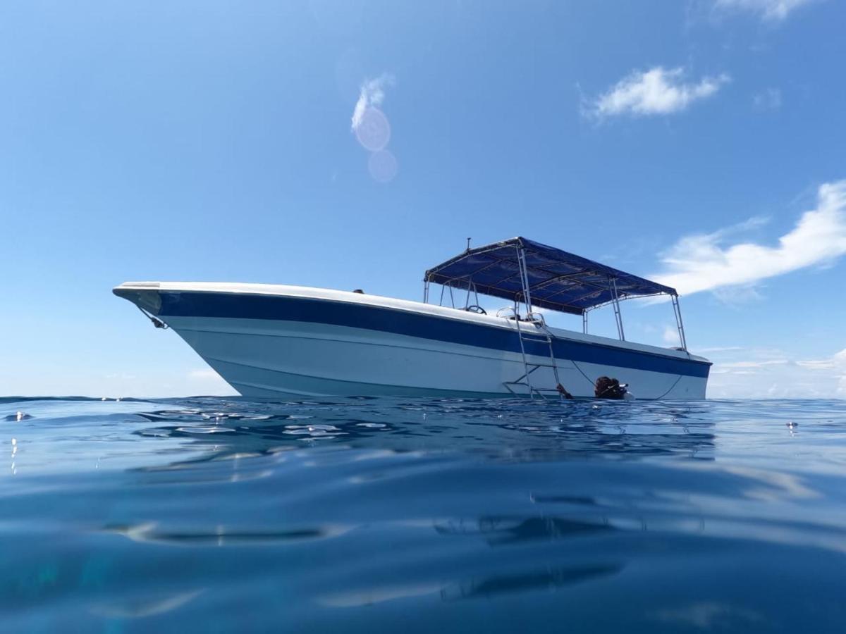 Maratua Island Maratua Dive Center And Lodge מראה חיצוני תמונה